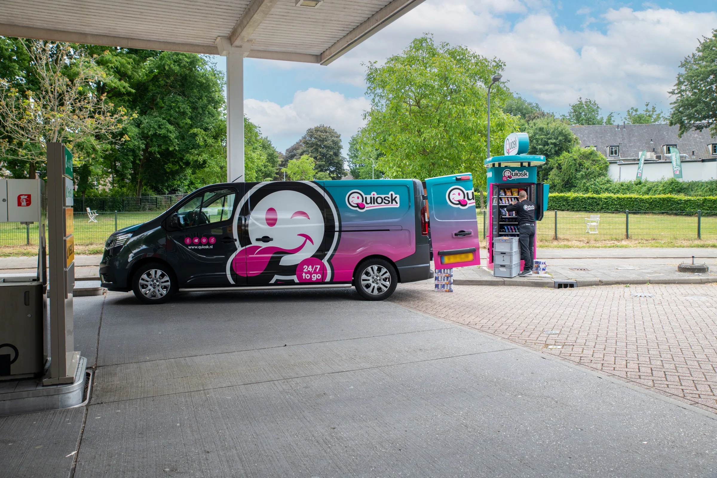 Quiosk vendingautomaat op een partnerlocatie